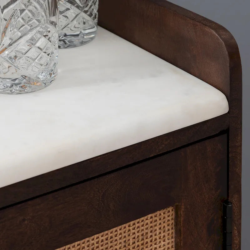 Meuble bar en bois avec plateau en marbre