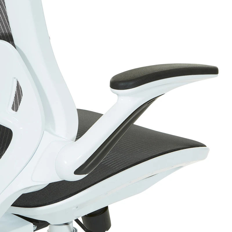 Chaise de bureau avec assise et dossier en maille blanche