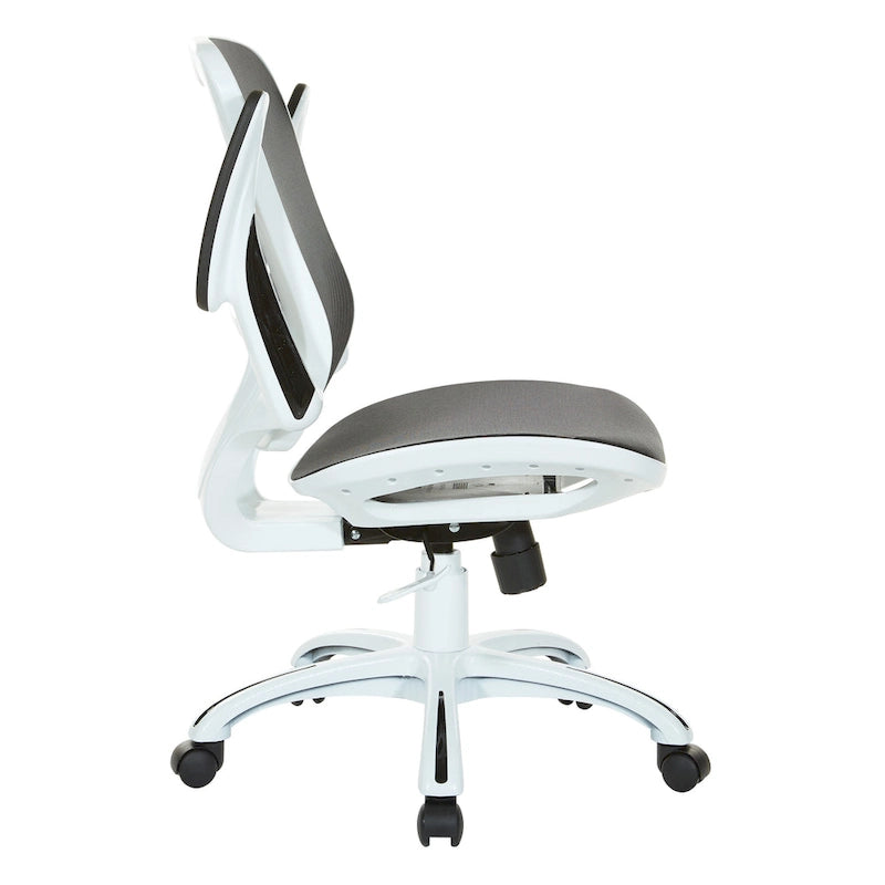 Chaise de bureau avec assise et dossier en maille blanche